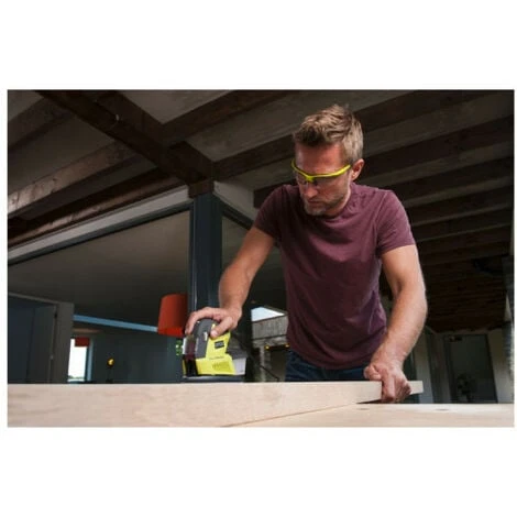 Ponceuse Multifonction RYOBI 180 W - 3 Modes - Triangulaire - RMS180-TA30 4 Ponceuse Multifonction RYOBI 180 W - 3 Modes - Triangulaire - RMS180-TA30 – Image 4