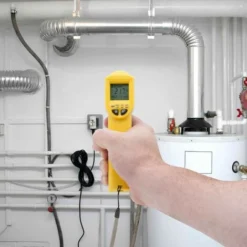 Détecteur Thermique - De -38°C à 520°C - Ecran LCD Rétro-éclairé - STANLEY, STHT0-77365 -Promos Brico Forte Boutique 24176752 5