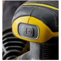 Ponceuse Excentrique STANLEY FatMax SFMCW220B (Machine Seule) -Promos Brico Forte Boutique 33299173 4