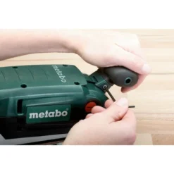 Ponceuse à Bande 1010W Avec Socle BAE 75 - METABO 600375000 8 Ponceuse à Bande 1010W Avec Socle BAE 75 - METABO 600375000 -Promos Brico Forte Boutique 46488173 4